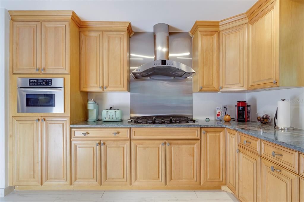 En Venta: $1,275,000 (3 camas, 3 baños, 2629 Pies cuadrados)