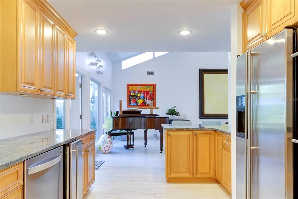 En Venta: $1,275,000 (3 camas, 3 baños, 2629 Pies cuadrados)