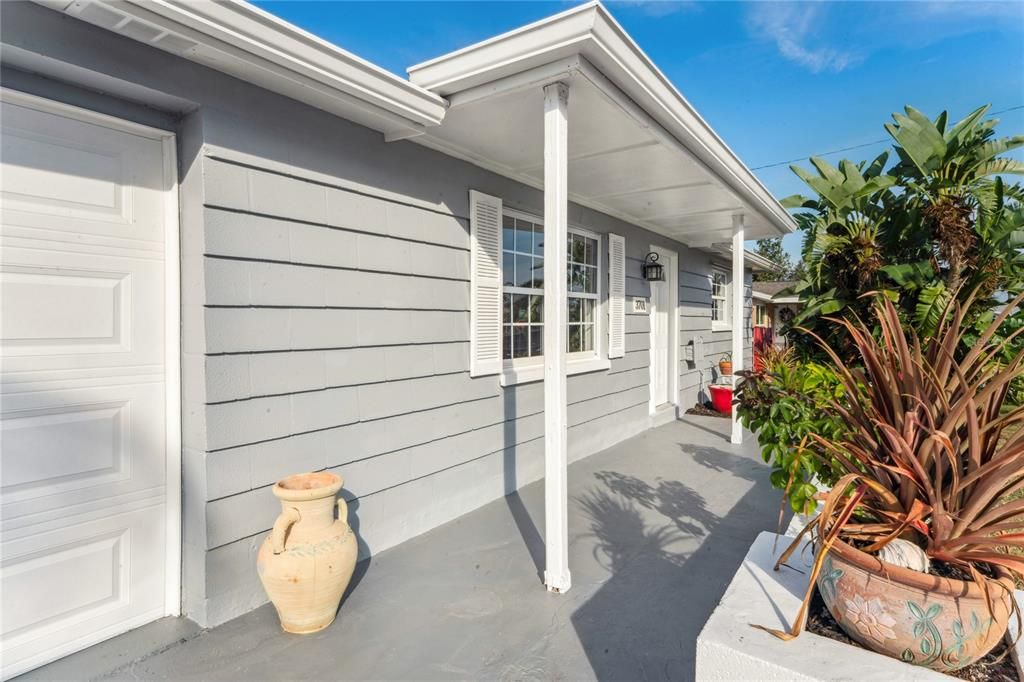 For Sale: $310,000 (3 beds, 2 baths, 1176 Square Feet)