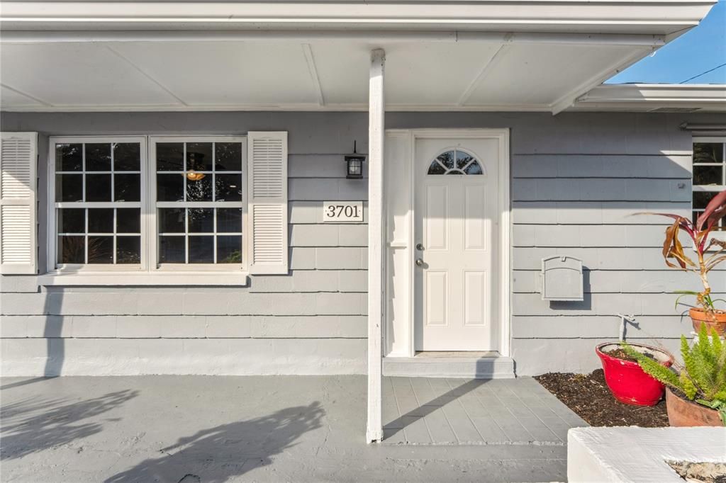 For Sale: $310,000 (3 beds, 2 baths, 1176 Square Feet)