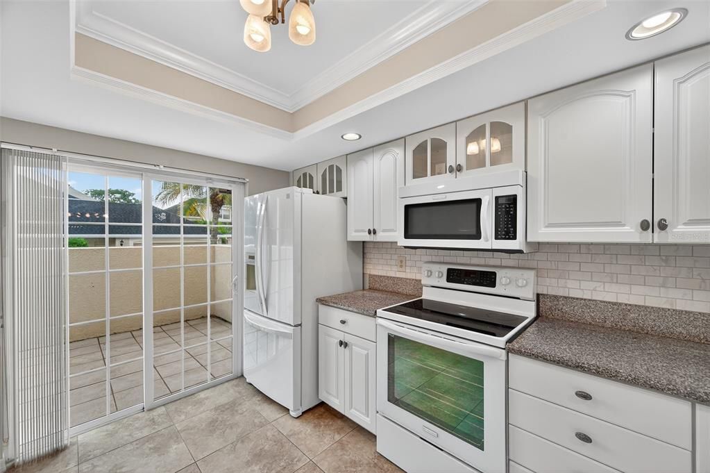 For Sale: $415,000 (2 beds, 2 baths, 1665 Square Feet)