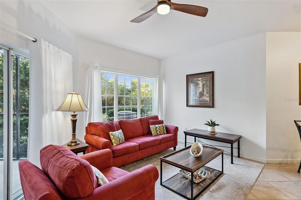 For Sale: $239,000 (2 beds, 2 baths, 1178 Square Feet)