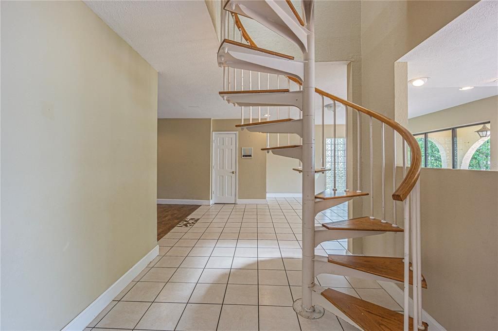 For Rent: $5,495 (5 beds, 3 baths, 4142 Square Feet)