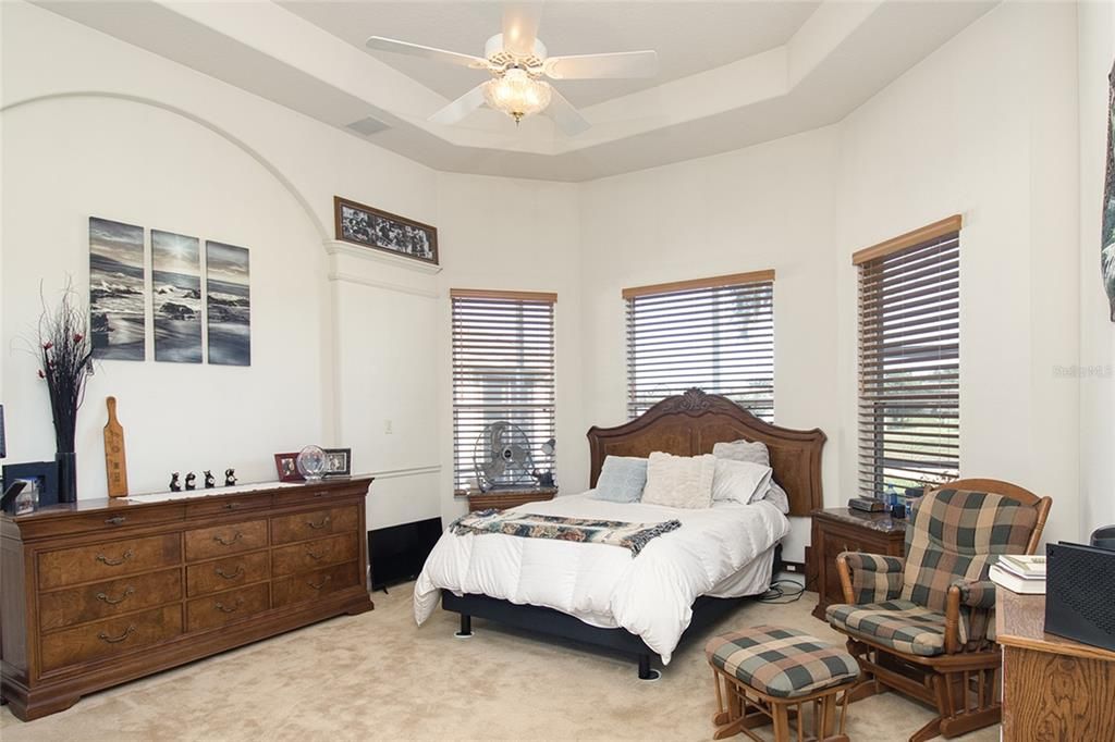 На продажу: $480,000 (2 спален, 2 ванн, 2209 Квадратных фут)