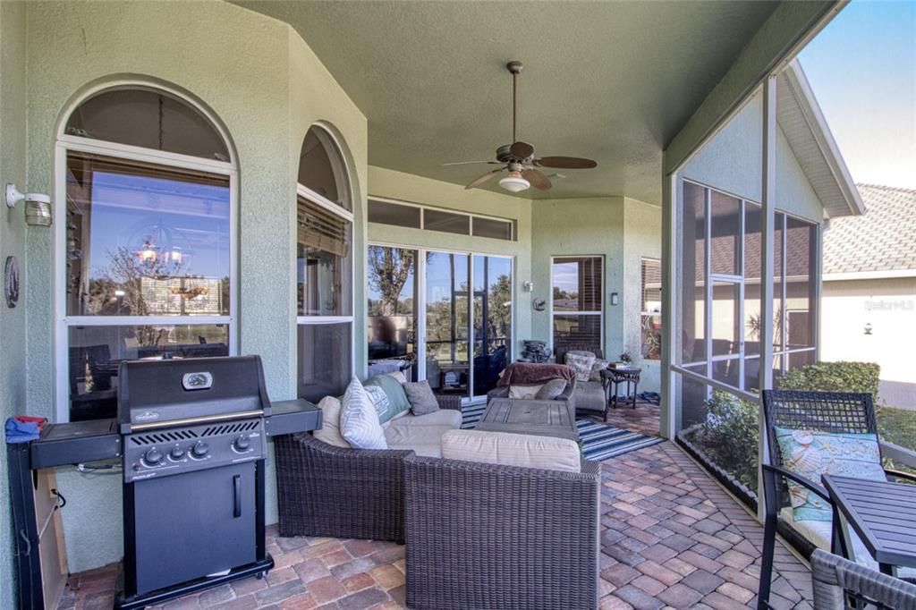 На продажу: $480,000 (2 спален, 2 ванн, 2209 Квадратных фут)