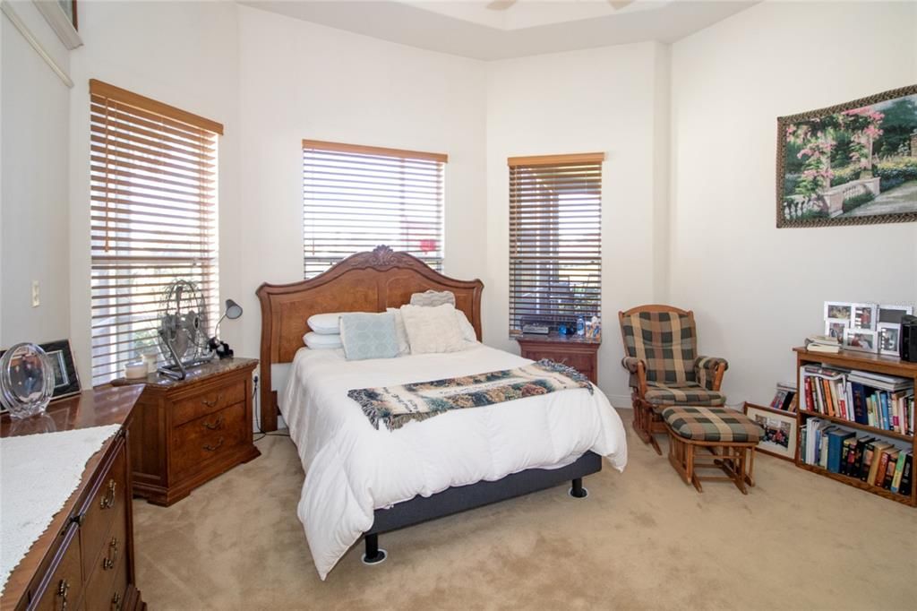 На продажу: $480,000 (2 спален, 2 ванн, 2209 Квадратных фут)