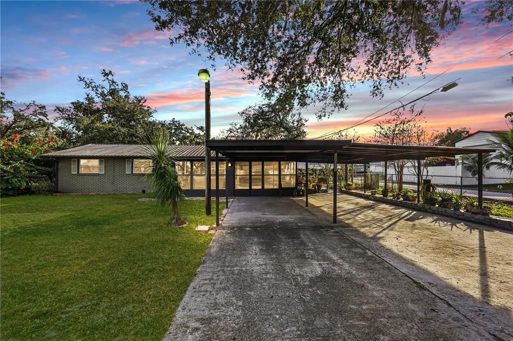 待售: $380,000 (3 贝兹, 1 浴室, 1779 平方英尺)