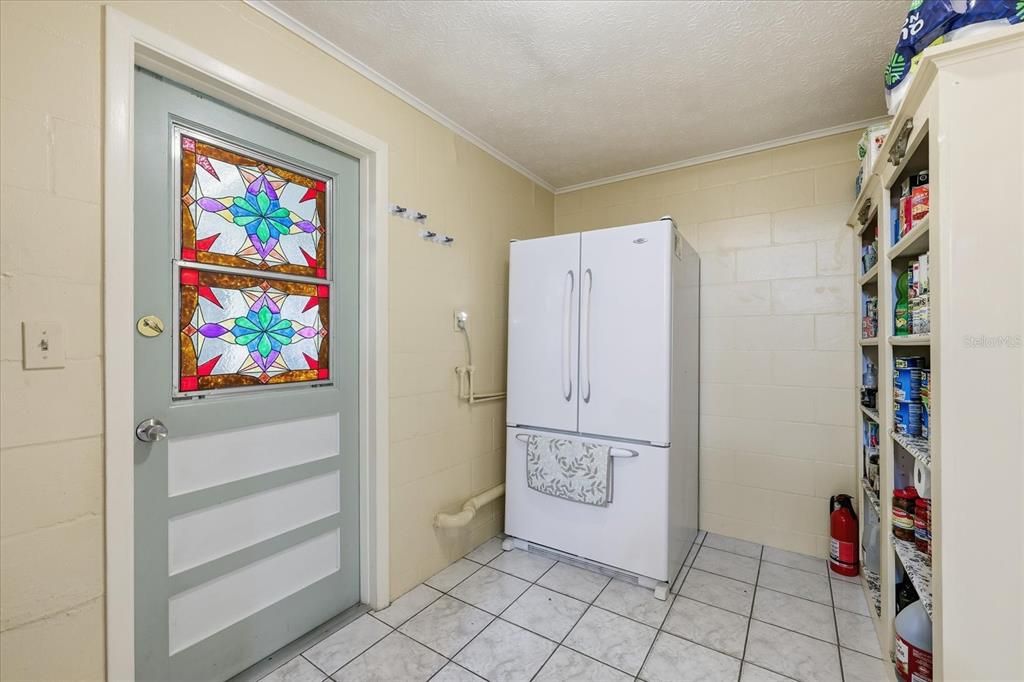 待售: $380,000 (3 贝兹, 1 浴室, 1779 平方英尺)