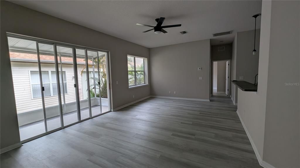 出租: $2,000 (3 贝兹, 2 浴室, 1503 平方英尺)