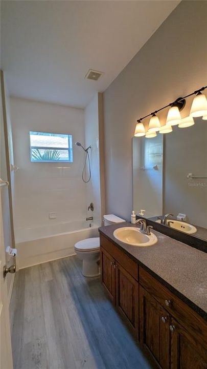 出租: $2,000 (3 贝兹, 2 浴室, 1503 平方英尺)