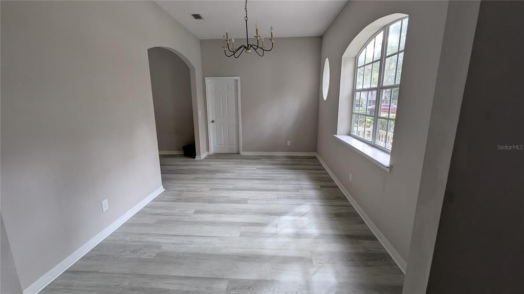 出租: $2,000 (3 贝兹, 2 浴室, 1503 平方英尺)