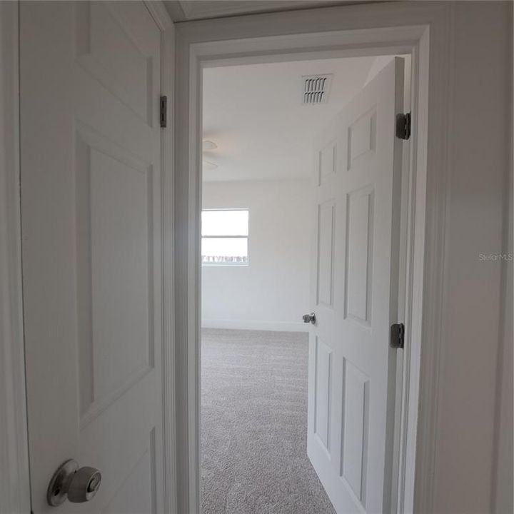 В аренду: $2,250 (2 спален, 1 ванн, 882 Квадратных фут)