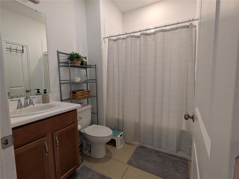 For Rent: $3,000 (4 beds, 3 baths, 2400 Square Feet)