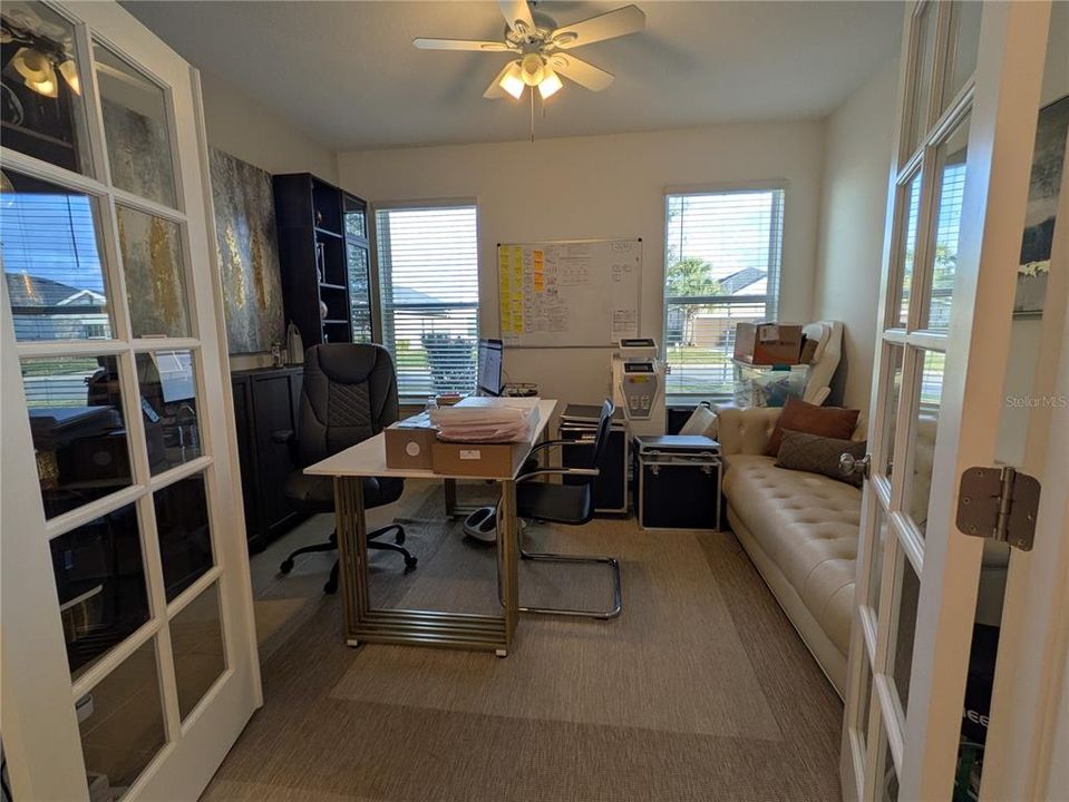 For Rent: $3,000 (4 beds, 3 baths, 2400 Square Feet)