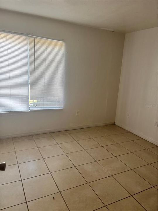 For Sale: $80,000 (2 beds, 1 baths, 1020 Square Feet)