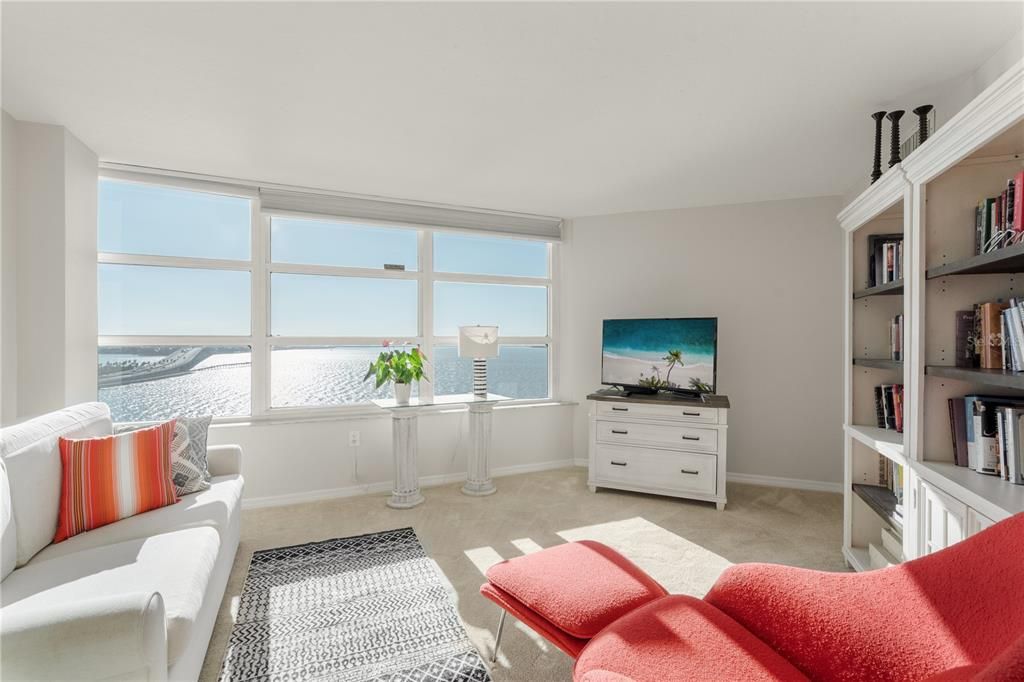 For Sale: $1,299,000 (2 beds, 2 baths, 1729 Square Feet)