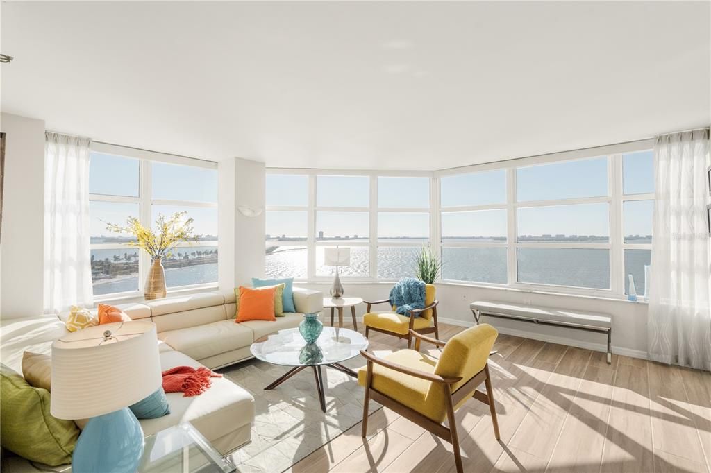 For Sale: $1,299,000 (2 beds, 2 baths, 1729 Square Feet)