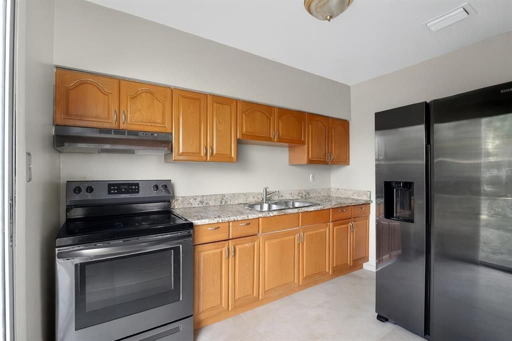 For Sale: $99,000 (3 beds, 1 baths, 1000 Square Feet)