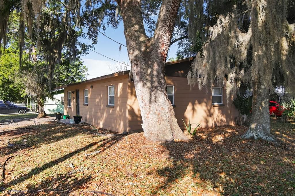For Sale: $99,000 (3 beds, 1 baths, 1000 Square Feet)