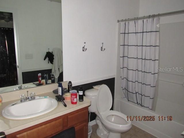 En Venta: $215,000 (3 camas, 3 baños, 1572 Pies cuadrados)