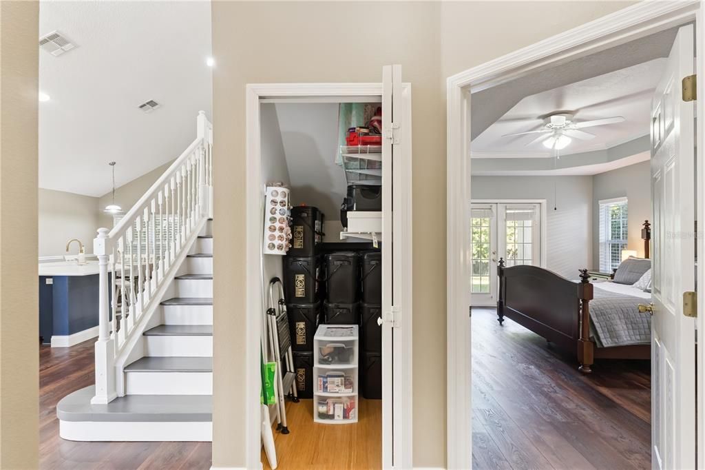 待售: $579,000 (4 贝兹, 2 浴室, 2438 平方英尺)