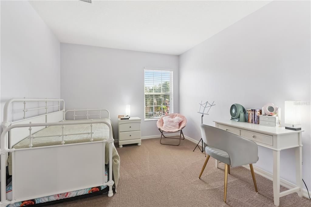 待售: $579,000 (4 贝兹, 2 浴室, 2438 平方英尺)