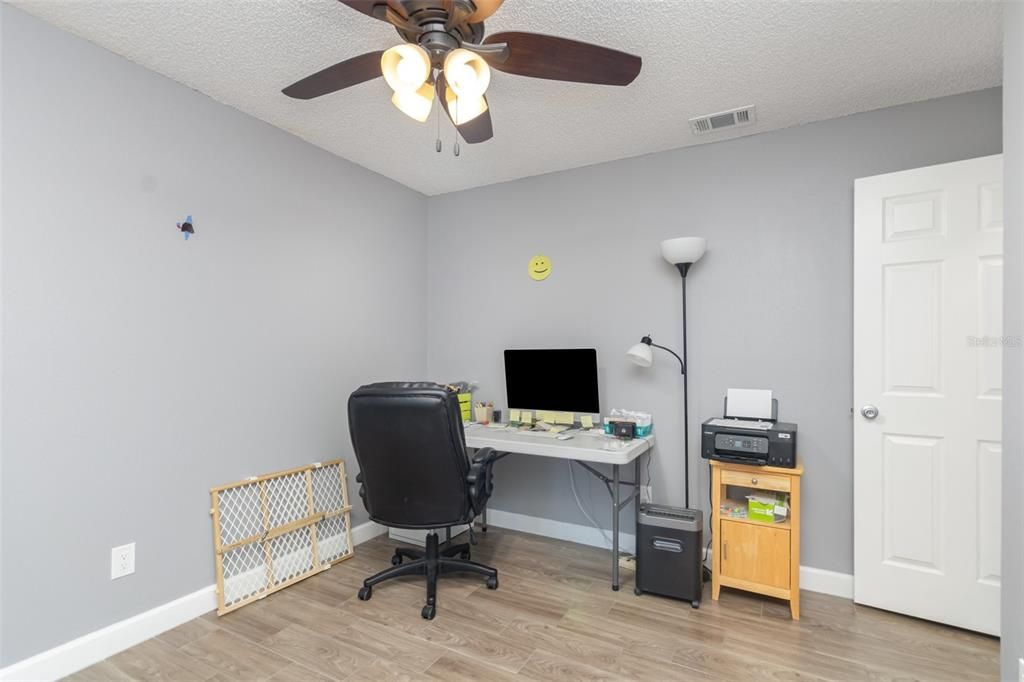 For Sale: $420,000 (3 beds, 2 baths, 1460 Square Feet)