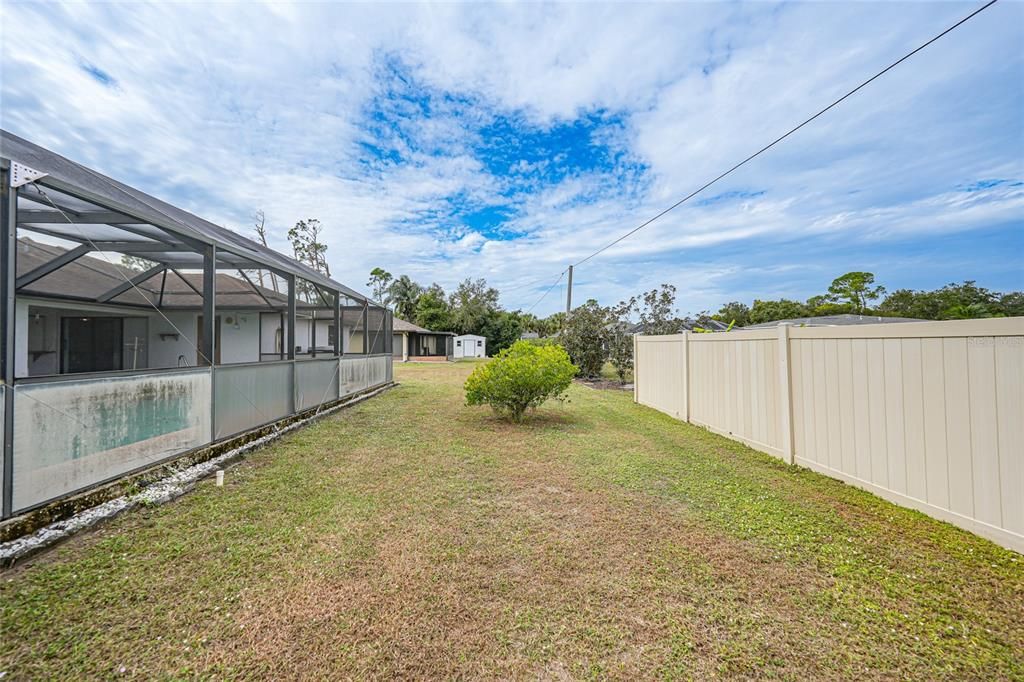 合同活跃: $275,000 (3 贝兹, 2 浴室, 1759 平方英尺)