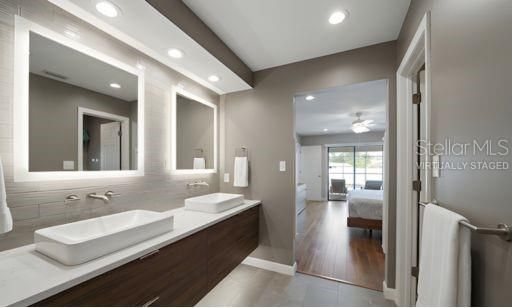 合同活跃: $275,000 (3 贝兹, 2 浴室, 1759 平方英尺)