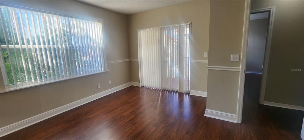 En Venta: $339,900 (2 camas, 2 baños, 1302 Pies cuadrados)