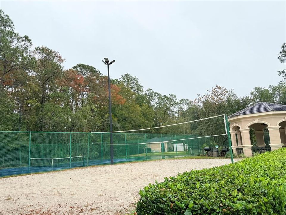 待售: $195,000 (2 贝兹, 2 浴室, 1212 平方英尺)