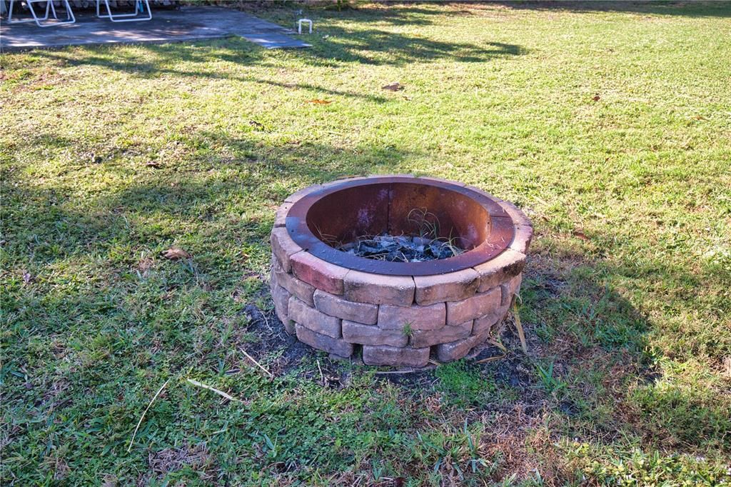 待售: $180,000 (2 贝兹, 2 浴室, 960 平方英尺)