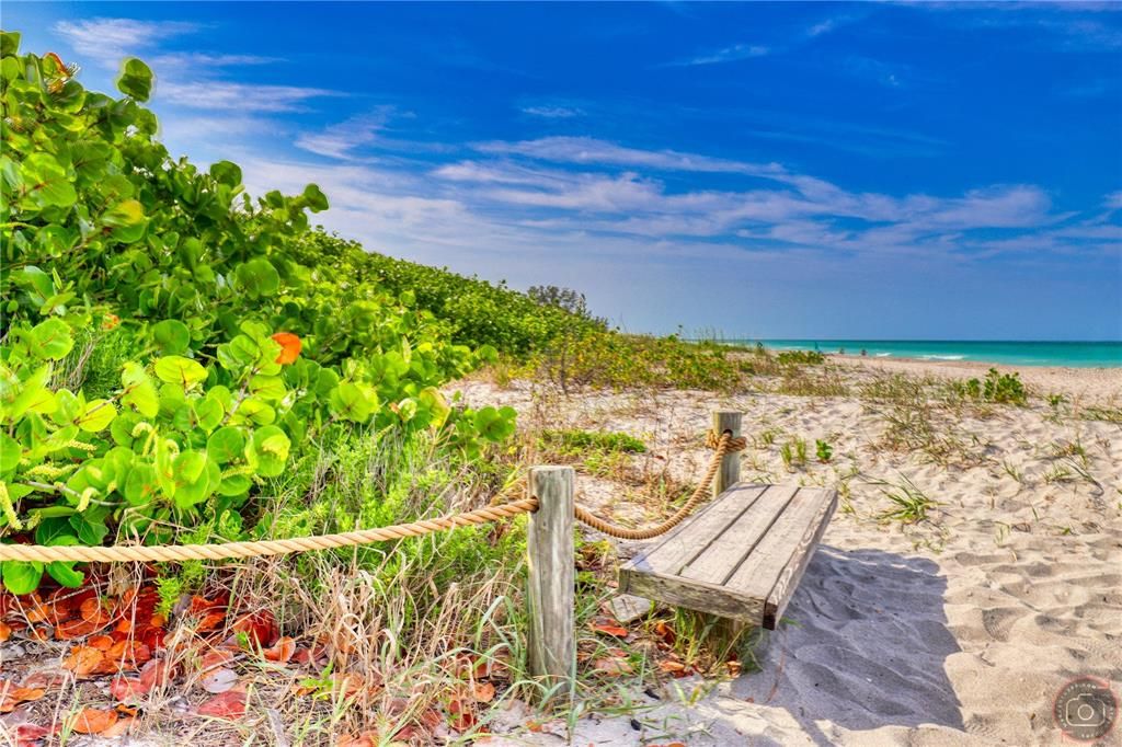 待售: $180,000 (2 贝兹, 2 浴室, 960 平方英尺)