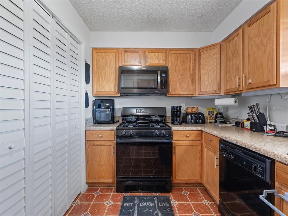 For Sale: $274,900 (3 beds, 2 baths, 1508 Square Feet)