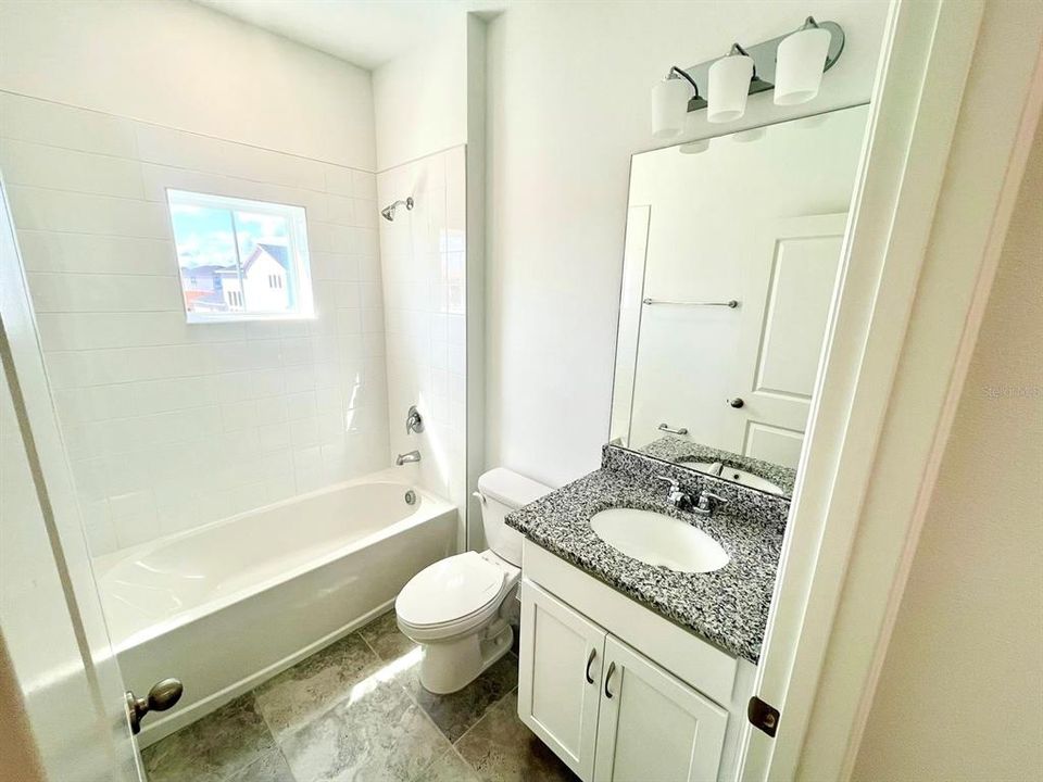 For Rent: $2,500 (3 beds, 2 baths, 1781 Square Feet)