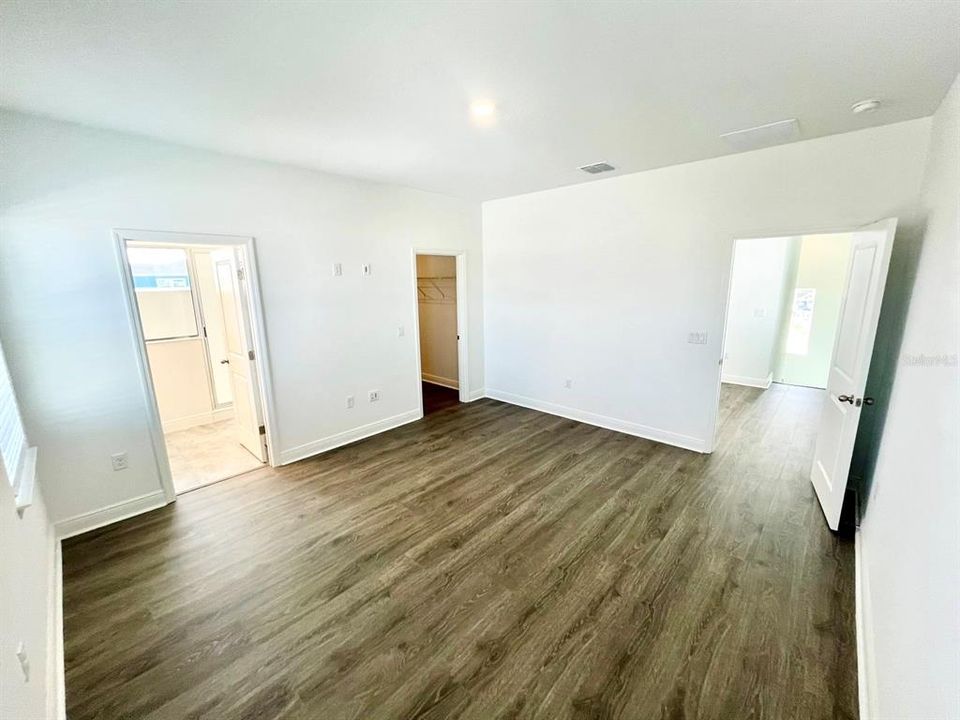 For Rent: $2,500 (3 beds, 2 baths, 1781 Square Feet)