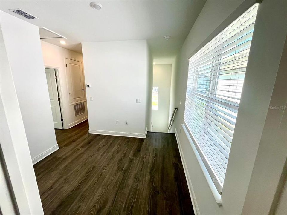 For Rent: $2,500 (3 beds, 2 baths, 1781 Square Feet)