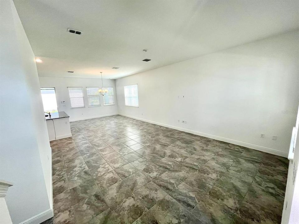 For Rent: $2,500 (3 beds, 2 baths, 1781 Square Feet)