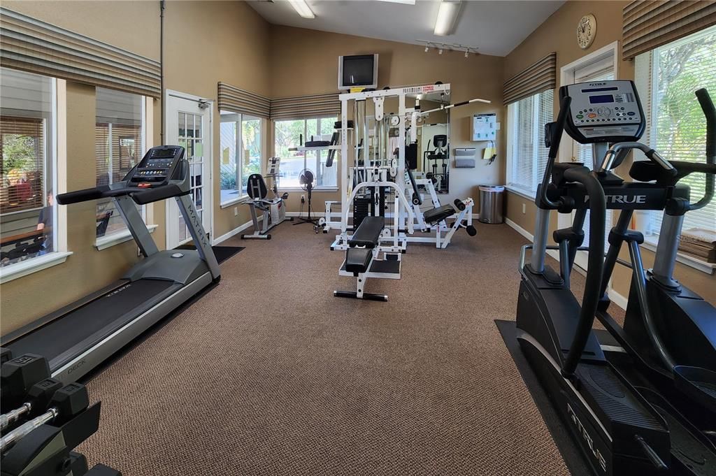 В аренду: $1,900 (2 спален, 2 ванн, 940 Квадратных фут)