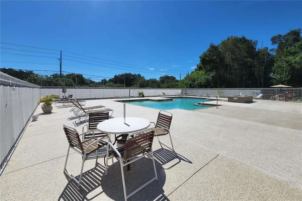 В аренду: $1,900 (2 спален, 2 ванн, 940 Квадратных фут)