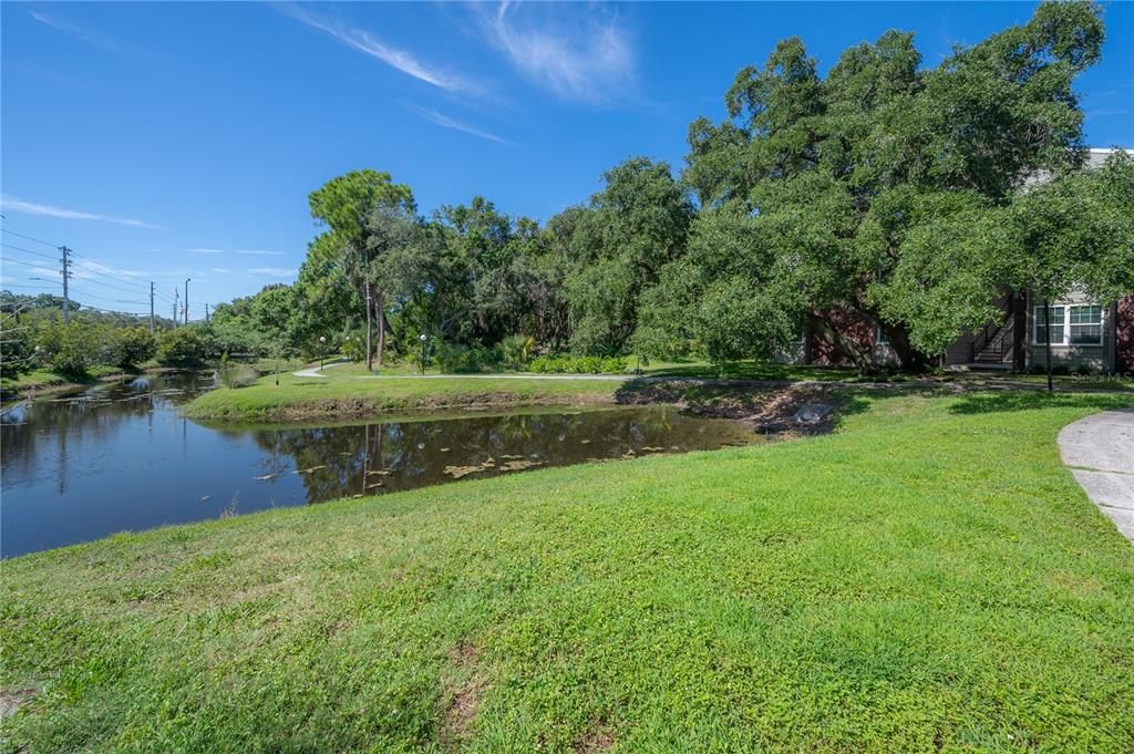 В аренду: $1,900 (2 спален, 2 ванн, 940 Квадратных фут)