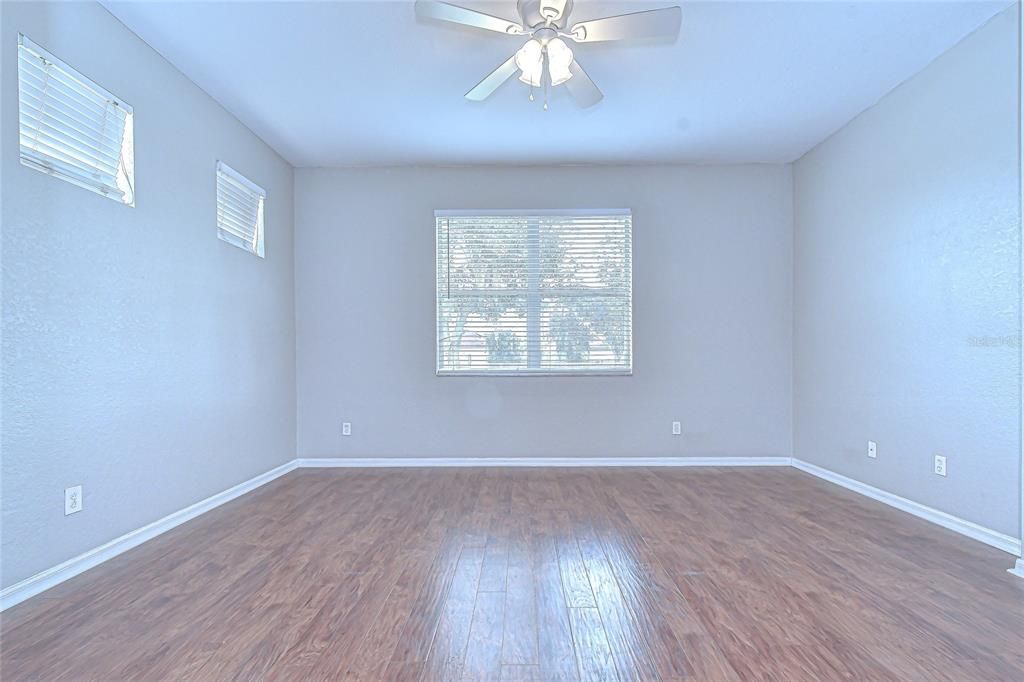 En Venta: $260,000 (2 camas, 2 baños, 1319 Pies cuadrados)