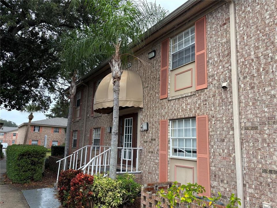 待售: $135,000 (2 贝兹, 2 浴室, 1206 平方英尺)