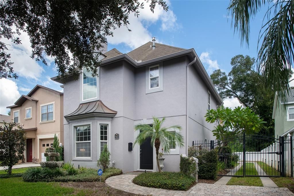 В аренду: $4,800 (2 спален, 2 ванн, 1589 Квадратных фут)