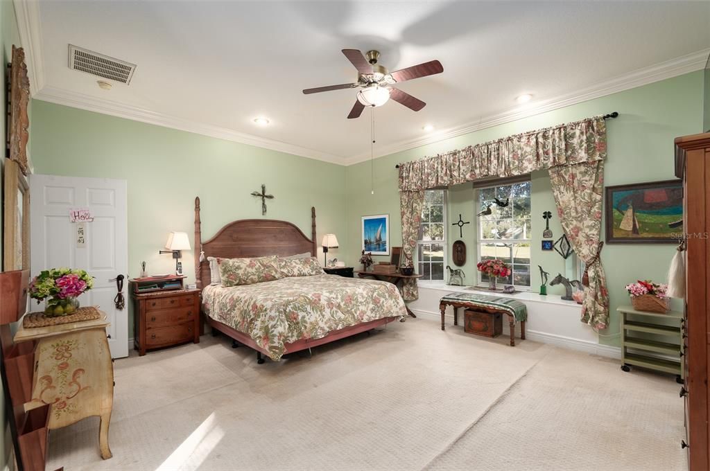 For Sale: $3,399,000 (3 beds, 3 baths, 3190 Square Feet)