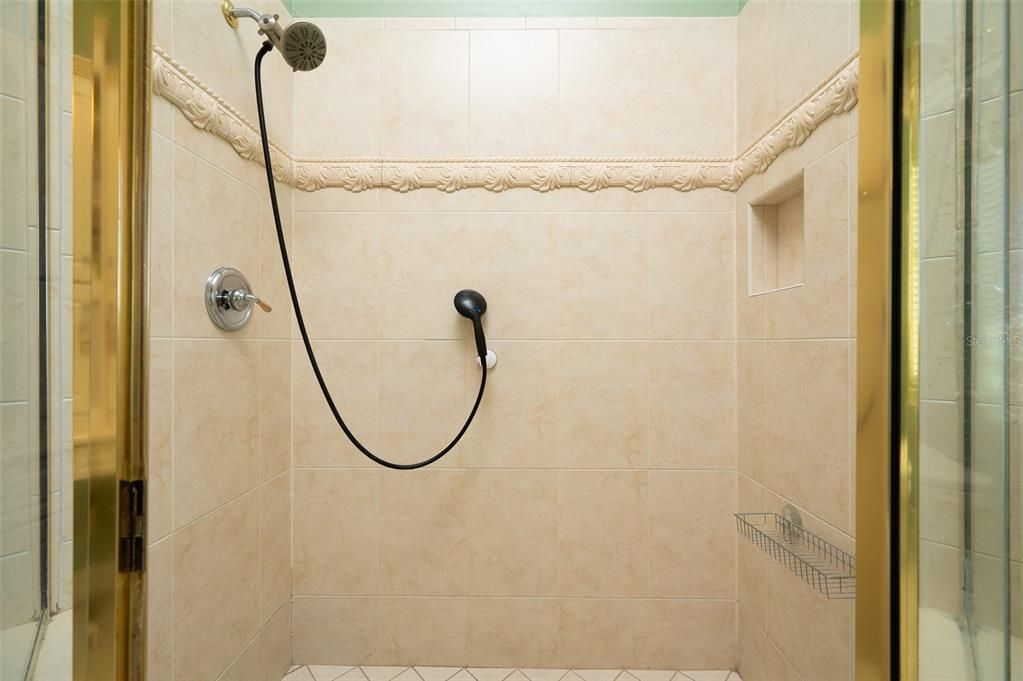 For Sale: $3,399,000 (3 beds, 3 baths, 3190 Square Feet)