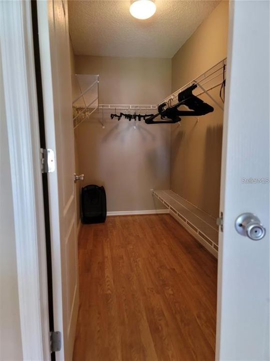 В аренду: $1,600 (3 спален, 2 ванн, 1392 Квадратных фут)