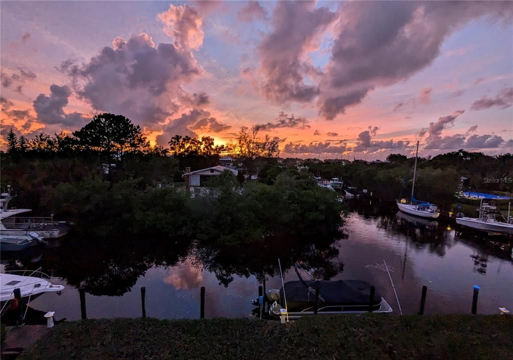 待售: $549,900 (2 贝兹, 2 浴室, 1224 平方英尺)