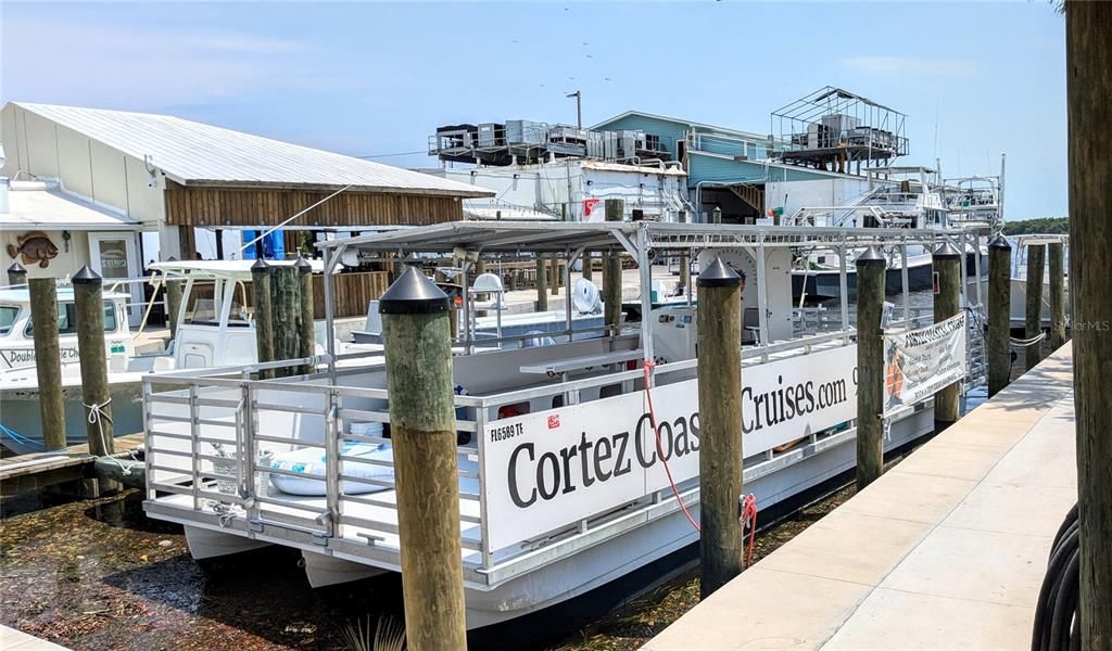 待售: $549,900 (2 贝兹, 2 浴室, 1224 平方英尺)