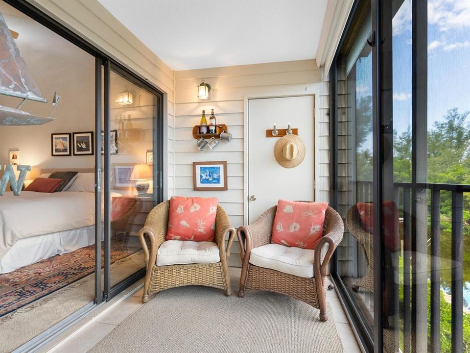 待售: $549,900 (2 贝兹, 2 浴室, 1224 平方英尺)